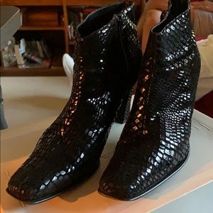 Woman High Heel Boot